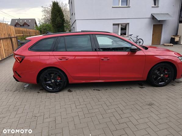 Skoda Octavia Combi 2.0 TSI DSG RS Plus - 4