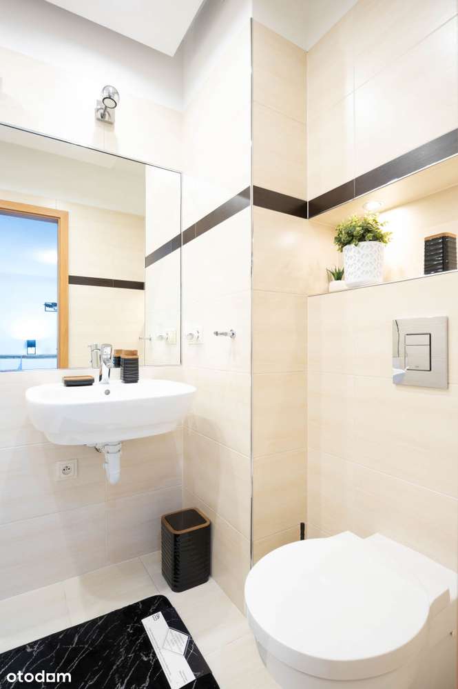 Piękna, przestronna kawalerka-9