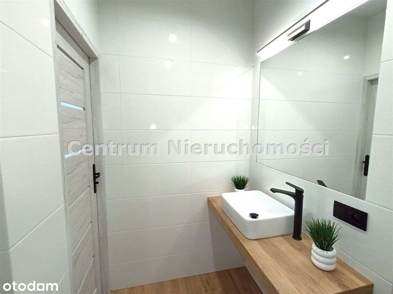 2 Pokoje Po Remoncie/1 Piętro/Al.Wojska Polskiego-1