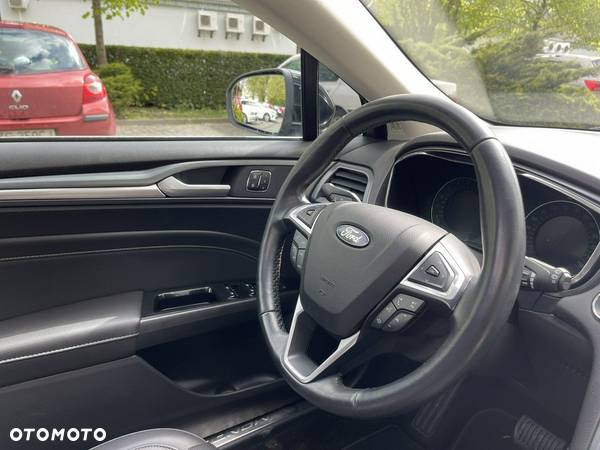 Ford Mondeo - 31