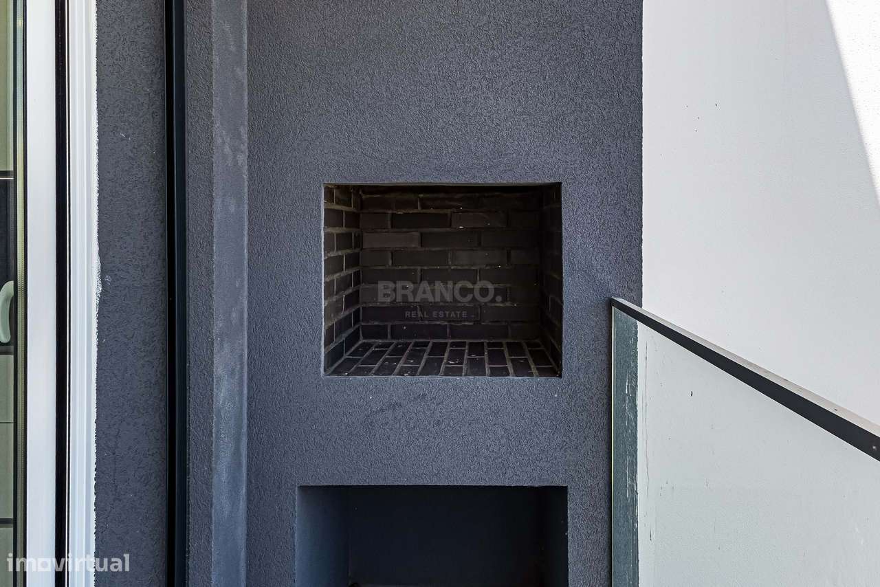 Moradia Contemporânea T3 com Garagem | Mexilhoeira Grande-8