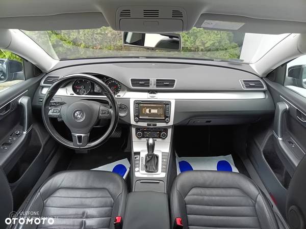 Volkswagen Passat 2.0 TDI 4Mot Highline DSG - 11