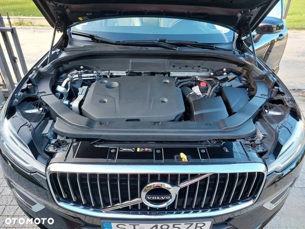 Volvo XC 60 B4 D AWD Inscription - 18