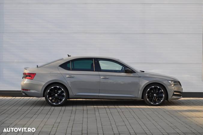 Skoda Superb 2.0 TSI DSG Sportline - 5