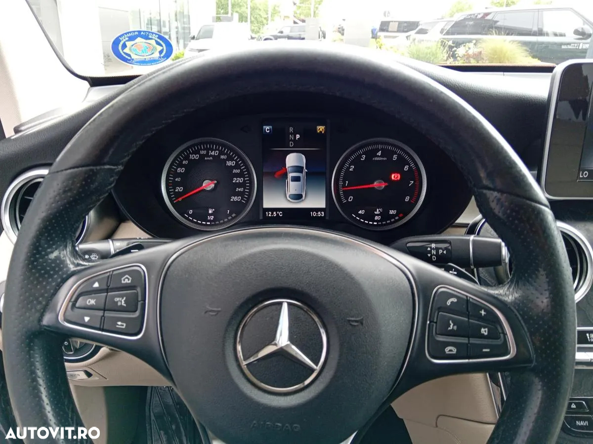 Mercedes-Benz GLC 250 4MATIC - 11