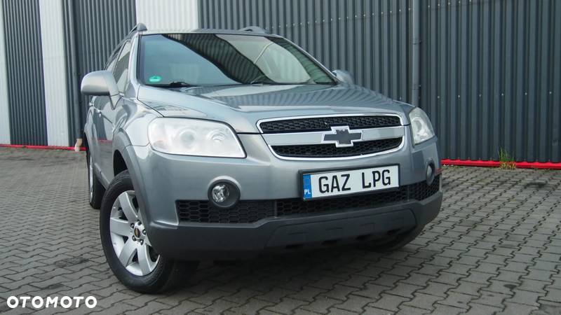 Chevrolet Captiva 2.4 2WD 7 Sitzer LS Family Edition - 1