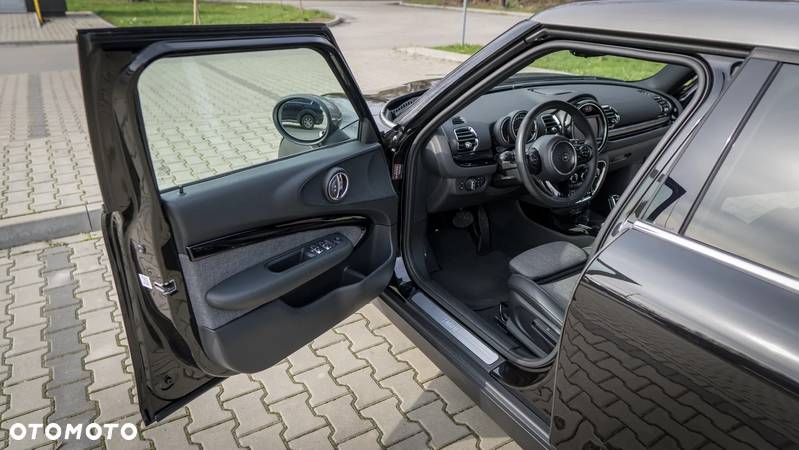 MINI Clubman Cooper Essential Trim - 16