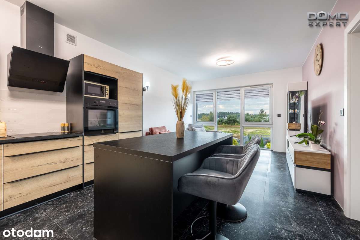 4 pok ogród i 2 szerokimi miejscami parkingowymi-11