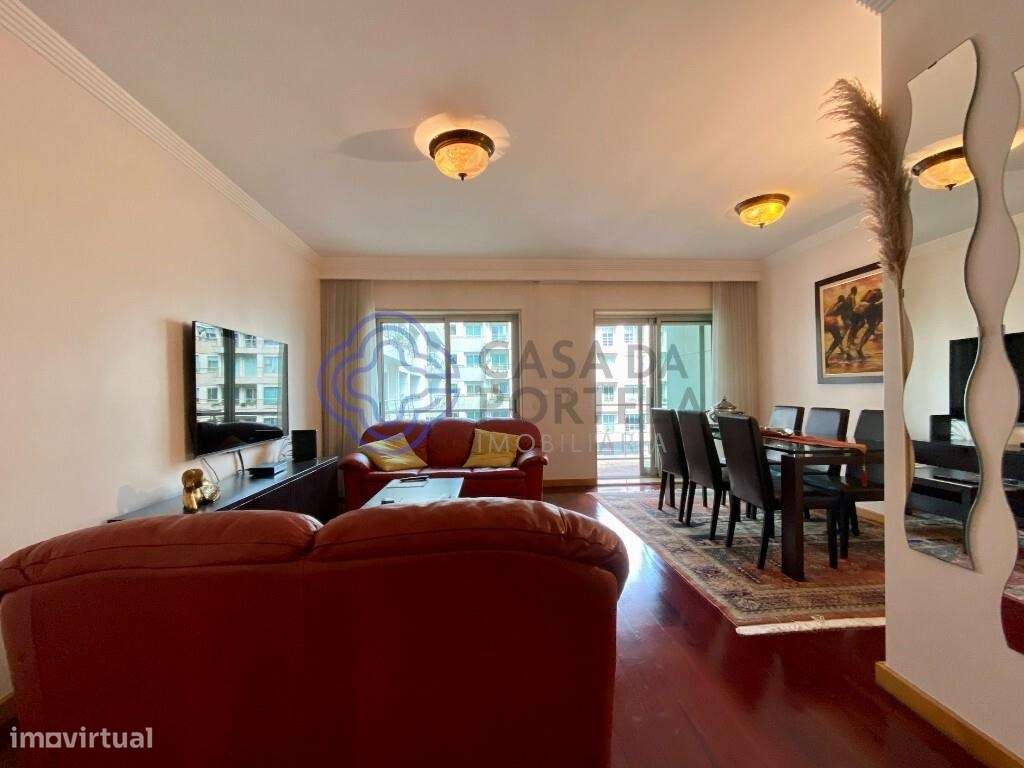 Apartamento T2 mobilado em condomínio fechado de luxo no centro do Por - Grande imagem: 5/43