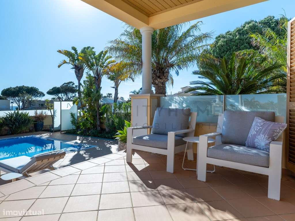 Moradia T5 contemporânea com Piscina e vista Mar na Galé em Albufeira-9