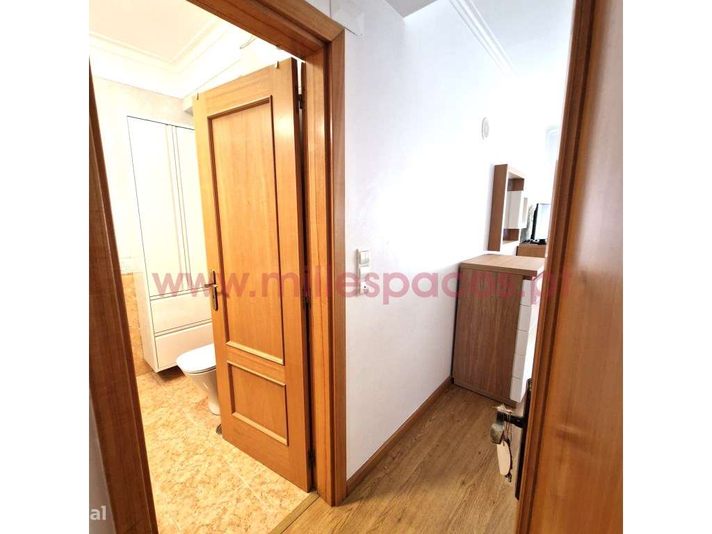 Apartamento T3 usado em Montijo e Afonsoeiro, com garagem e elevado...-24