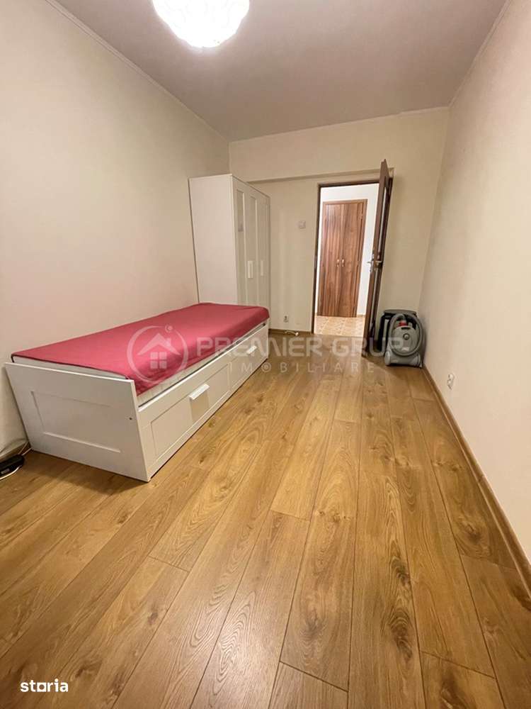 Etaj 1! Apartament 3 camere 90mp  2 bai, 4 balcoane, Pacurari-5