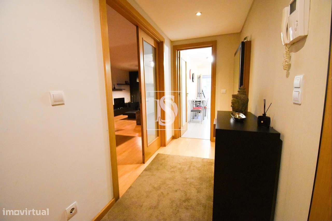 Apartamento T2 como Novo, Equipado , Mobilado e com Lugar de garagem - Grande imagem: 4/21