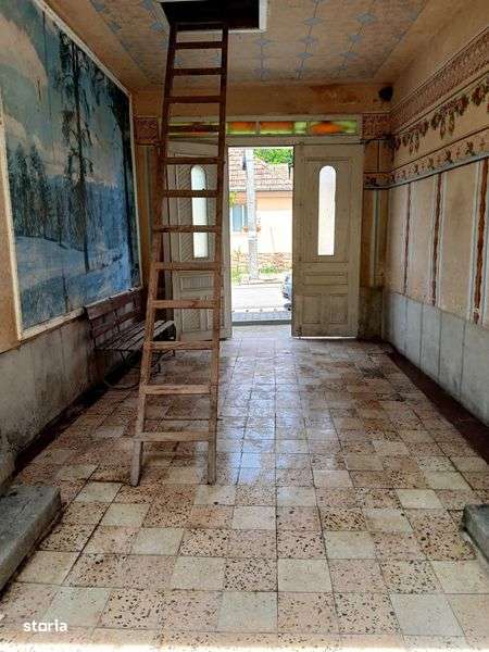 Vand casa in Ciclova Romana 39900€ fix - Imagine principală: 5/8