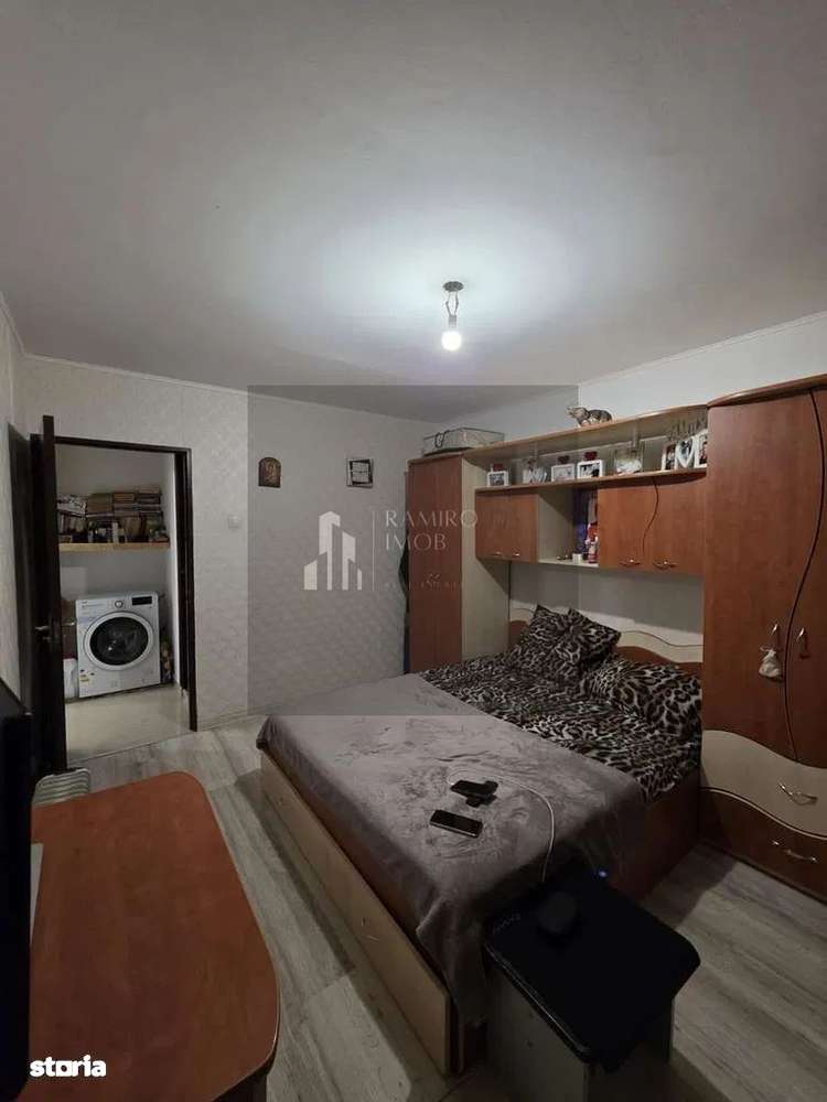 4 camere - 80 mp - 2 balcoane – bloc 1982 Sector 4