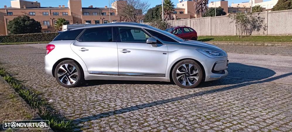 Citroën DS5 - 5