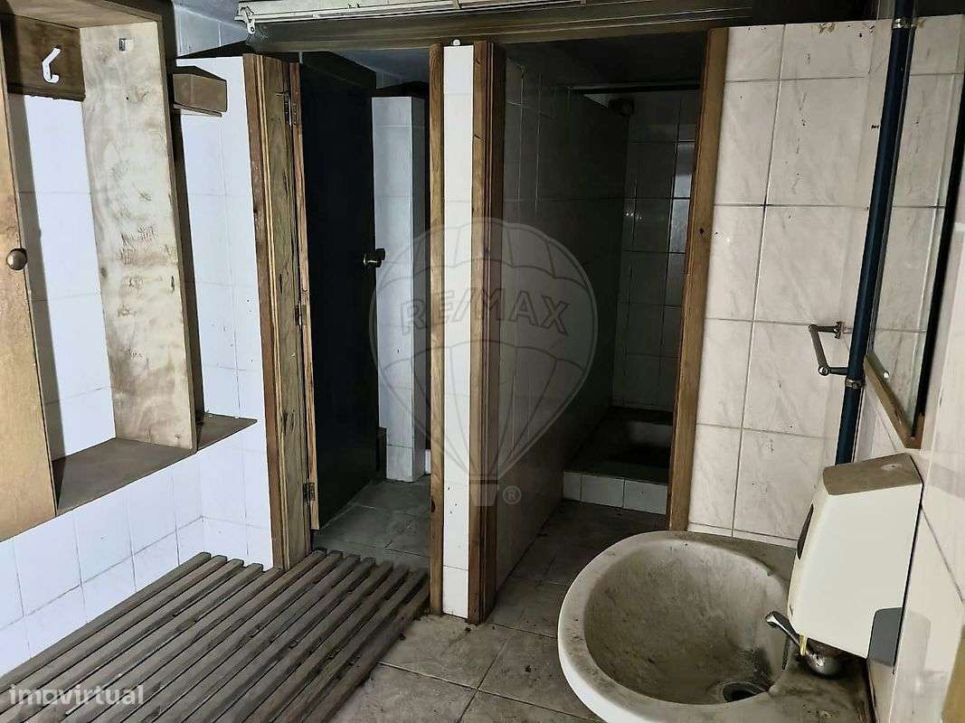 Armazém T3 para venda-13