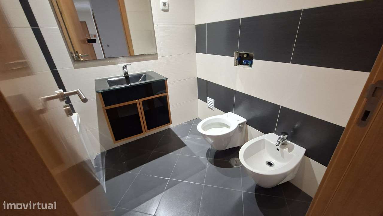 Apartamento T4  com 196m2 no Pinhal Novo.-11