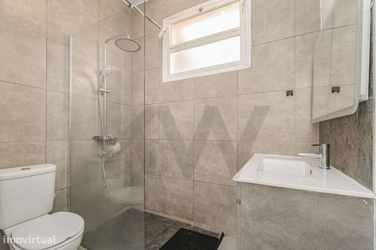 Moradia T1+1 em São Roque com fantástica vista mar-14