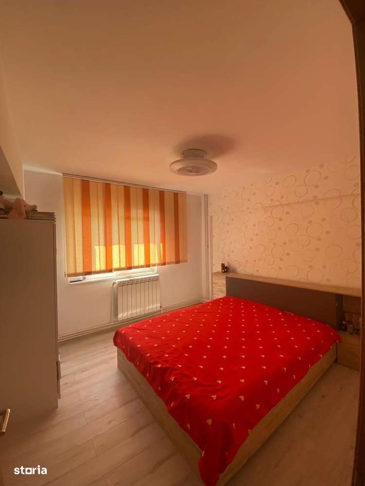 Doua camere decomandate, etajul 2-3