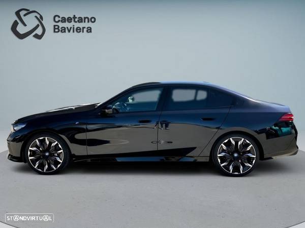 BMW i5 eDrive40 - 4