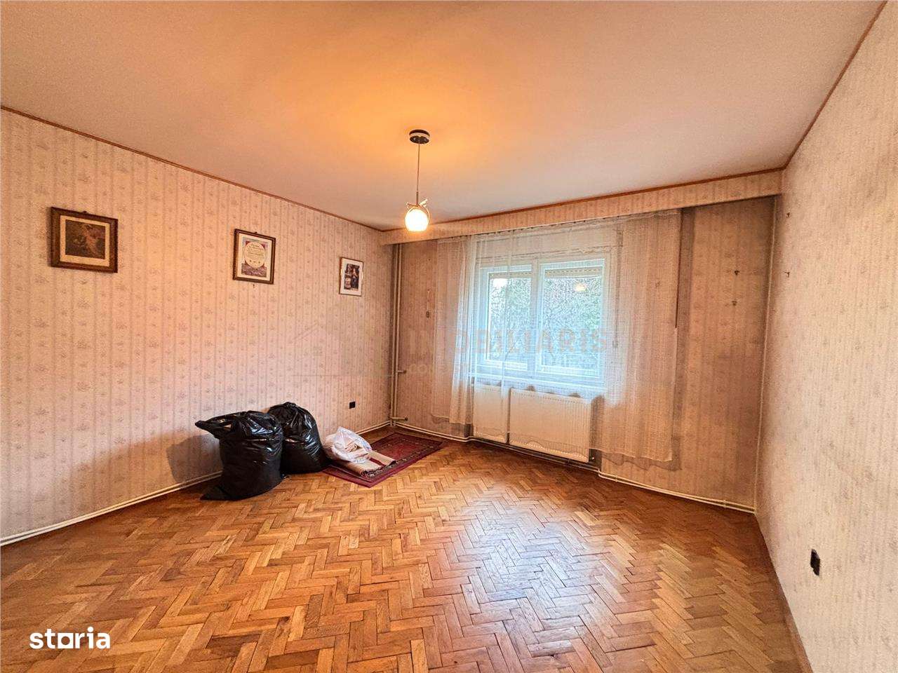 Apartament 3 camere  zona Casa de Cultura-4