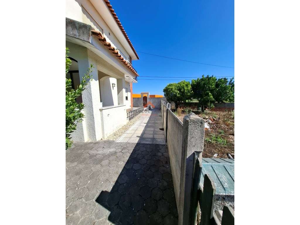 Moradia T3 Isolada na Costa do Valado - Grande imagem: 4/60