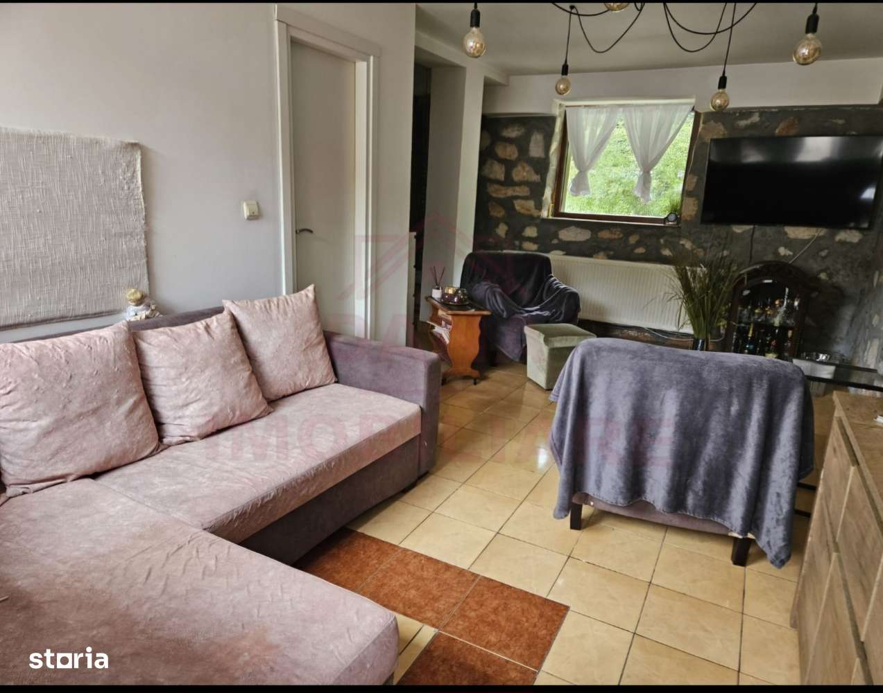 CASĂ DE VÂNZARE ÎN POUANA MĂRULUI,JUD. CARAȘ-SEVERIN-18