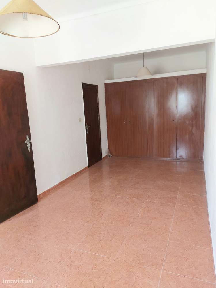 Moradia T3 + T1 + Terreno Urbanizável (Horta) - Vidigueira-8