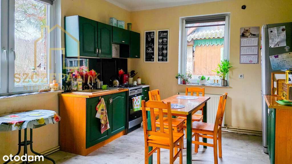 Klimatyczny drewniany dom po remoncie-6