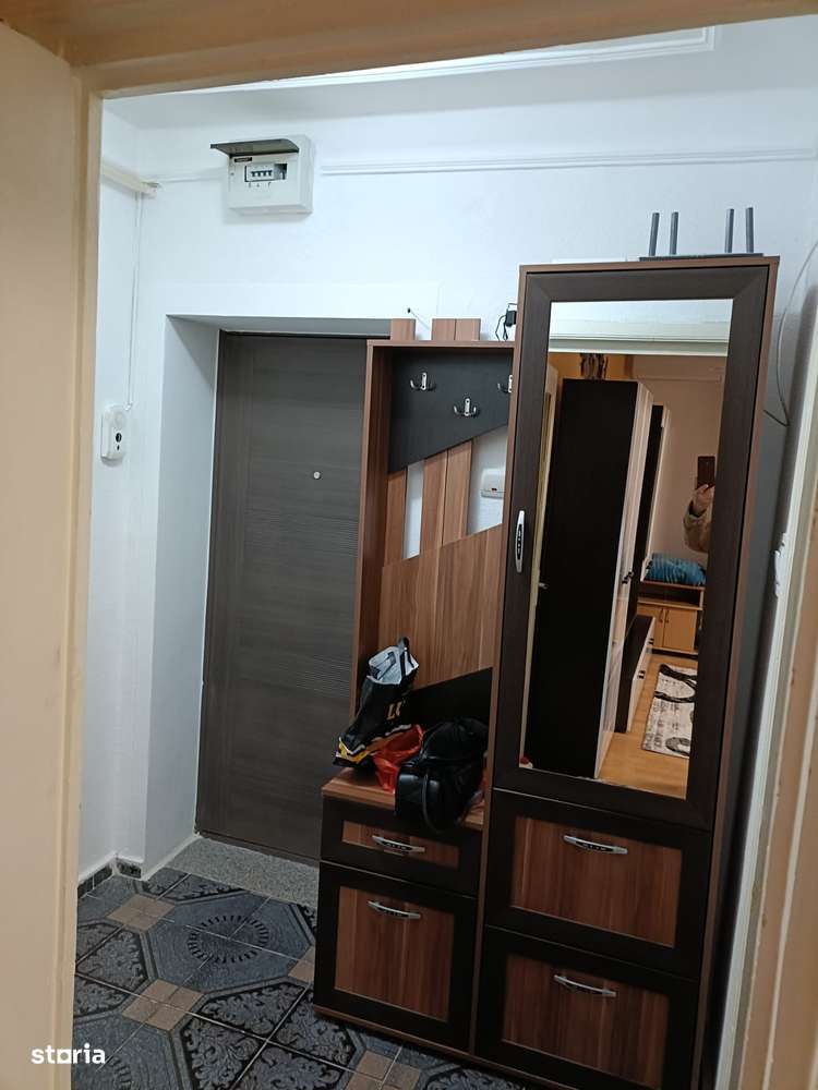 Apart. 1 camera ,Calea Calarasilor- Ciocarlia - Imagine principală: 5/7