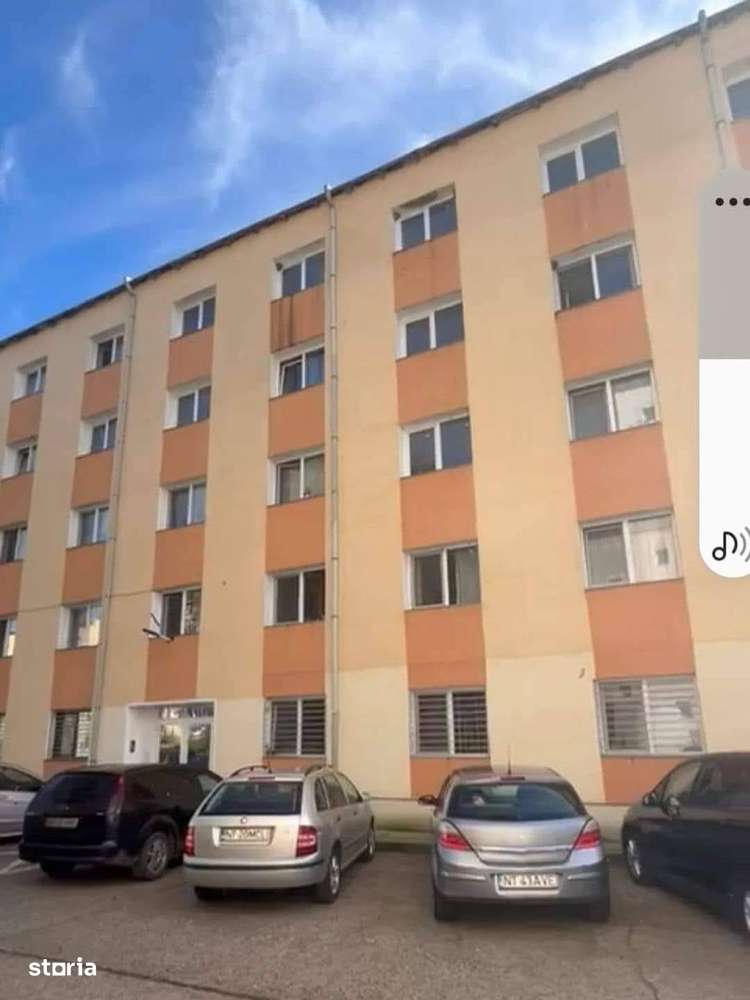 De vanzare bloc in Roman - Imagine principală: 3/3