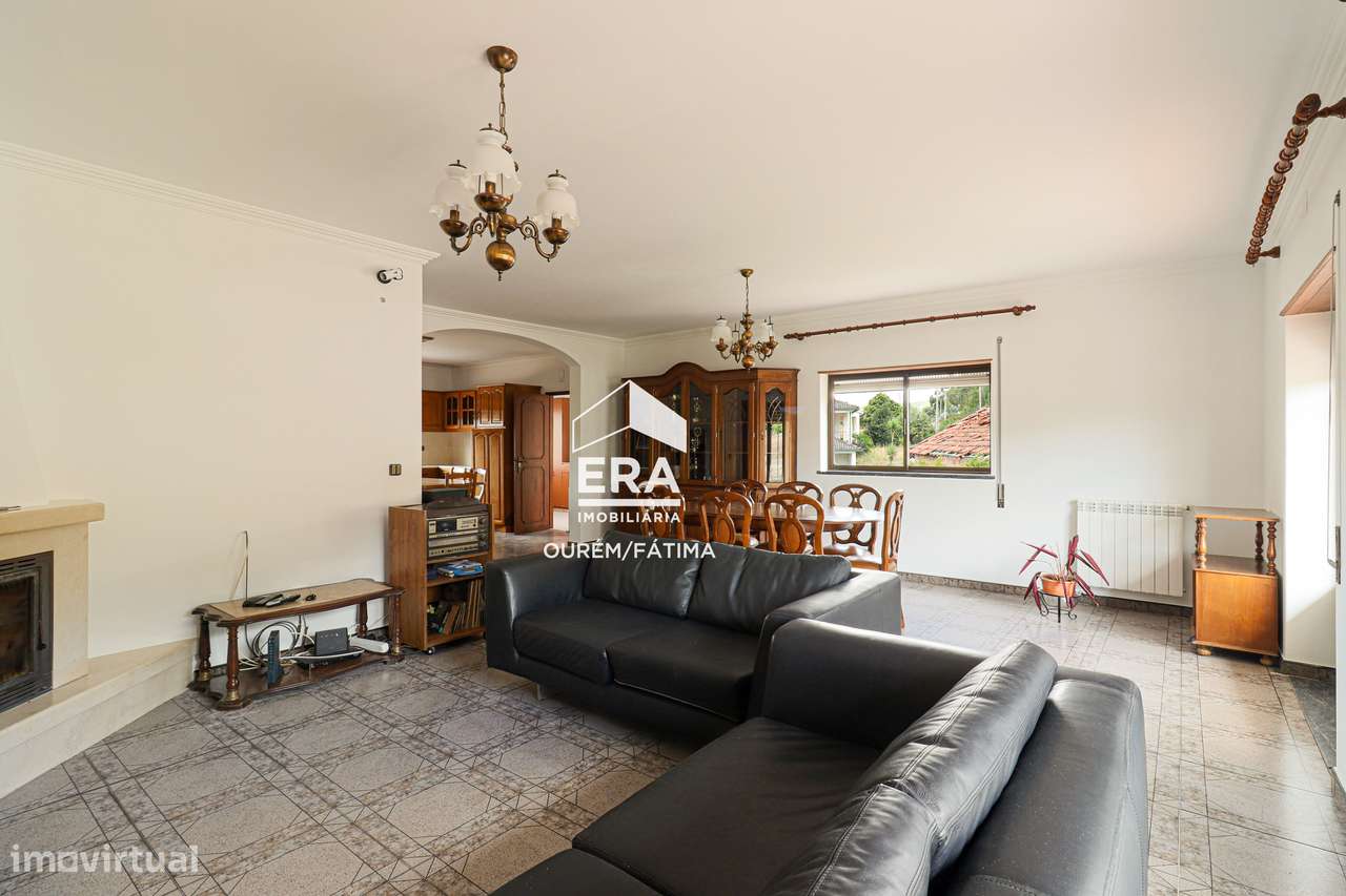 Moradia T5 no Olival, Ourém-12