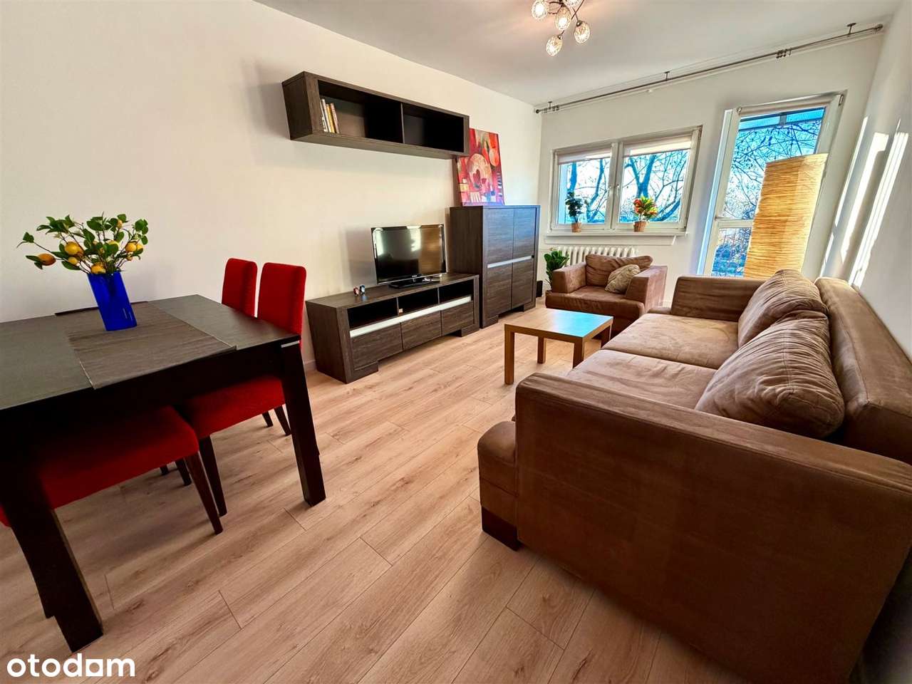 Hipoteczna-przestronne dwa pokoje, balkon, parkin