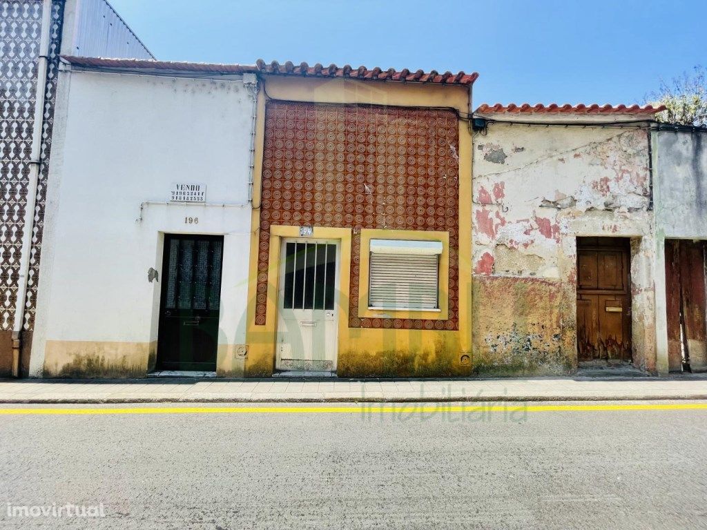 Moradia em Caminha para Restauro