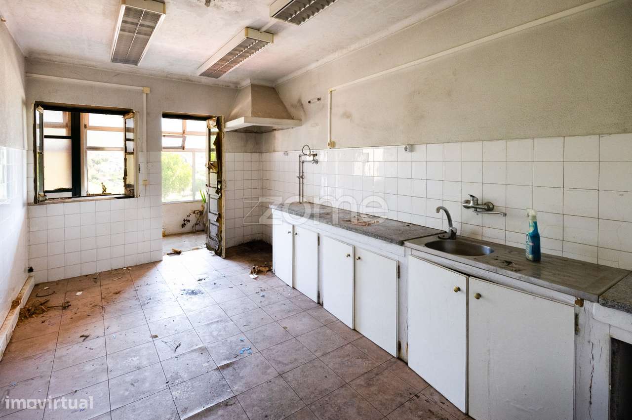 Prédio 4 Pisos |Loja|Garagens| Centro Arganil | Investimento-11