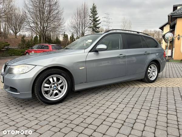 BMW Seria 3 318i - 13