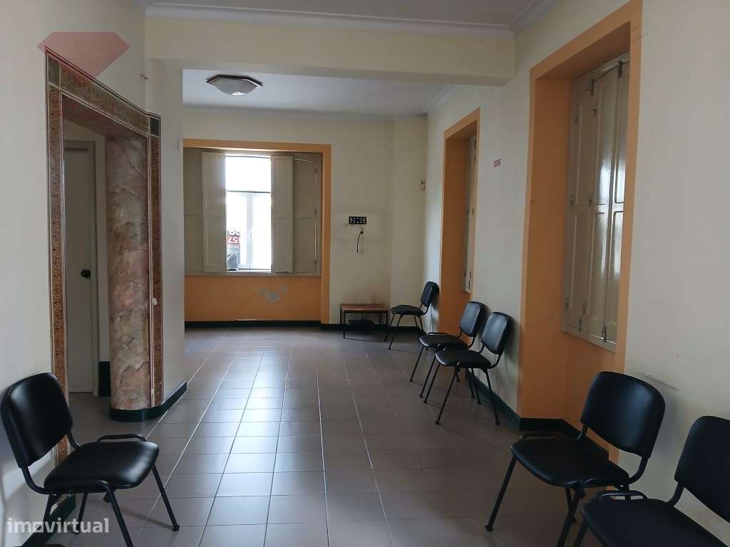 Edifício Comercial no Bairro do Salgado-30