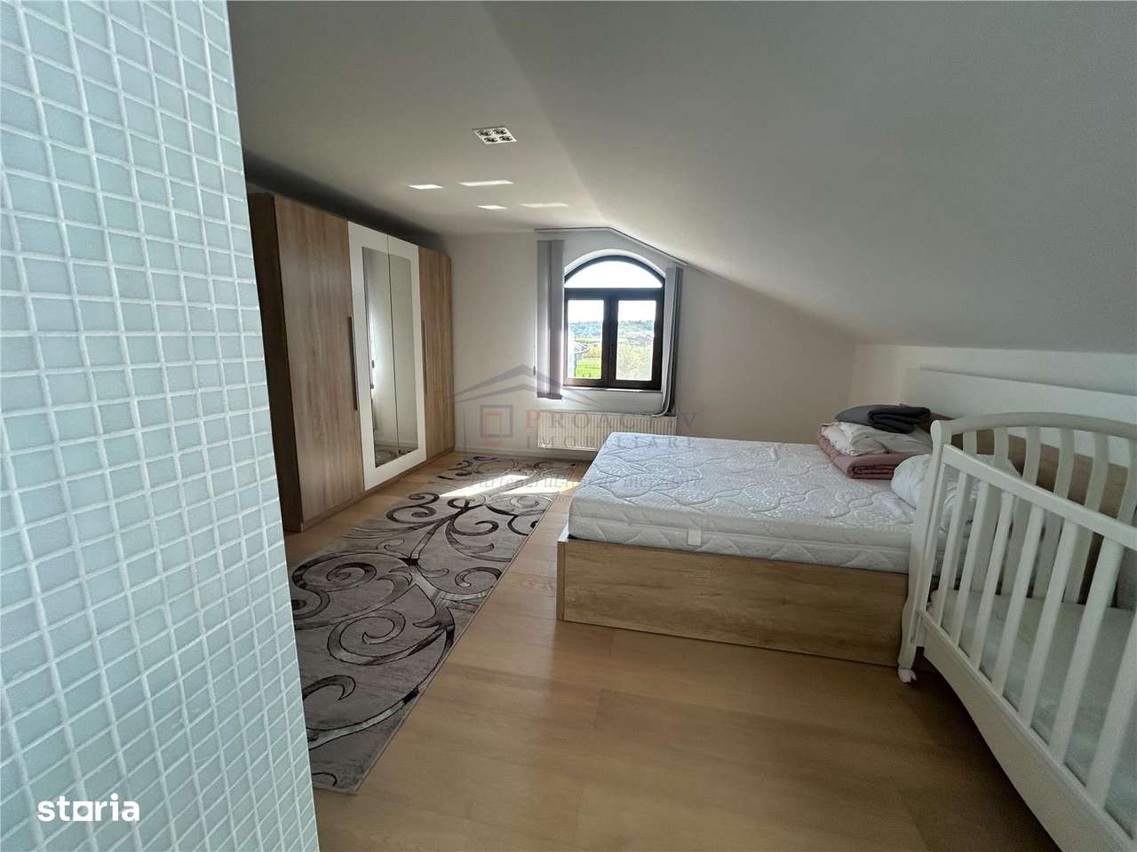 Casa 220 mp | 4 dormitoare | 10-30 ari teren | Patrauti  C-5908-7