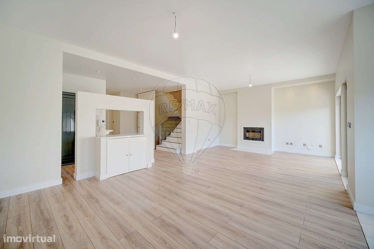 Moradia T4 para venda-24