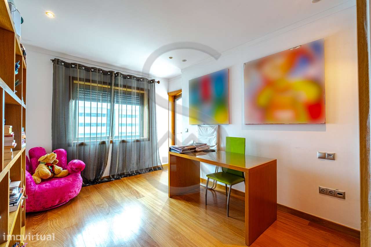 Apartamento T3 de Luxo em Vilar do Paraíso e Mafamude-15