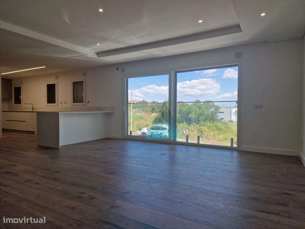 Apartamento T3+T2 Implex a estrear - Feijó, Vale de Flores - Grande imagem: 1/15