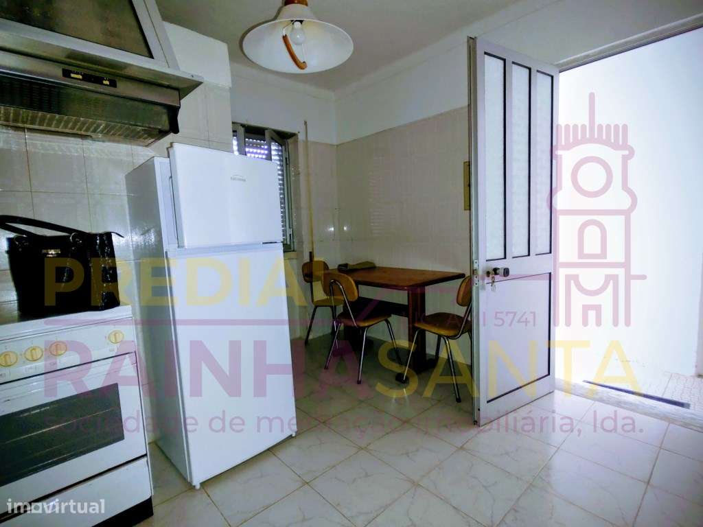 T1 kitchenet em rés do chão de moradia - Grande imagem: 2/10