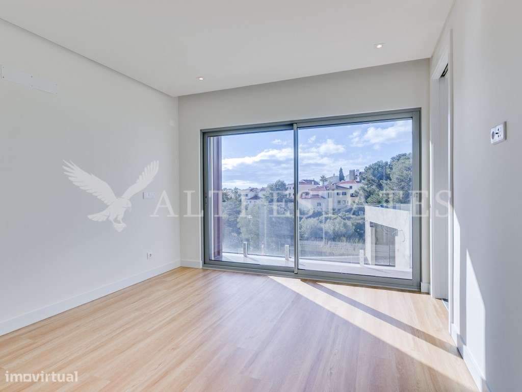 Moradia Contemporânea T4 com Acabamentos Premium e Vista 360º em Mu...-31