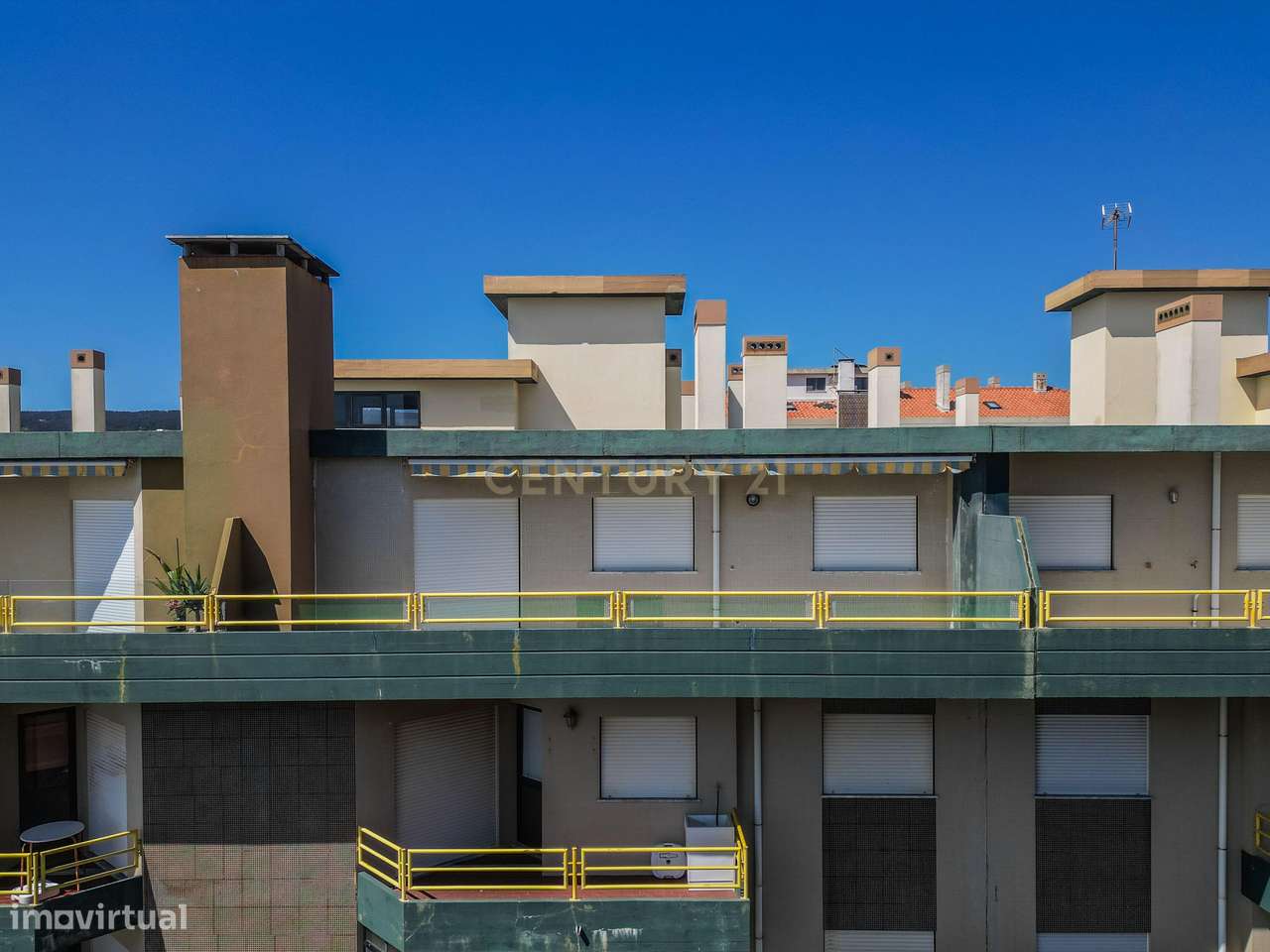 Apartamento T2 com Vista Mar | Último Piso | Tamargueira, Buarcos – Fi-3