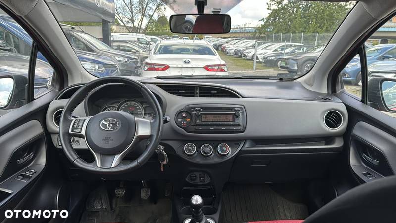 Toyota Yaris 1.0 Active EU6 - 10