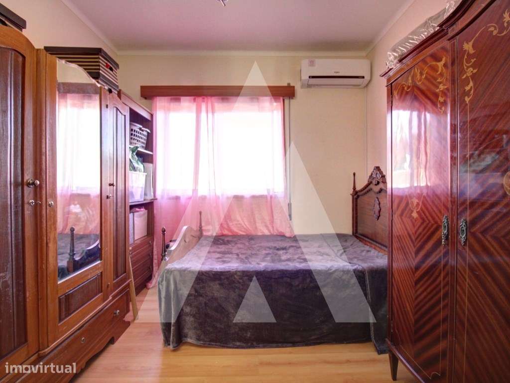 Moradia T6, Isolada, na zona de Oiã-17