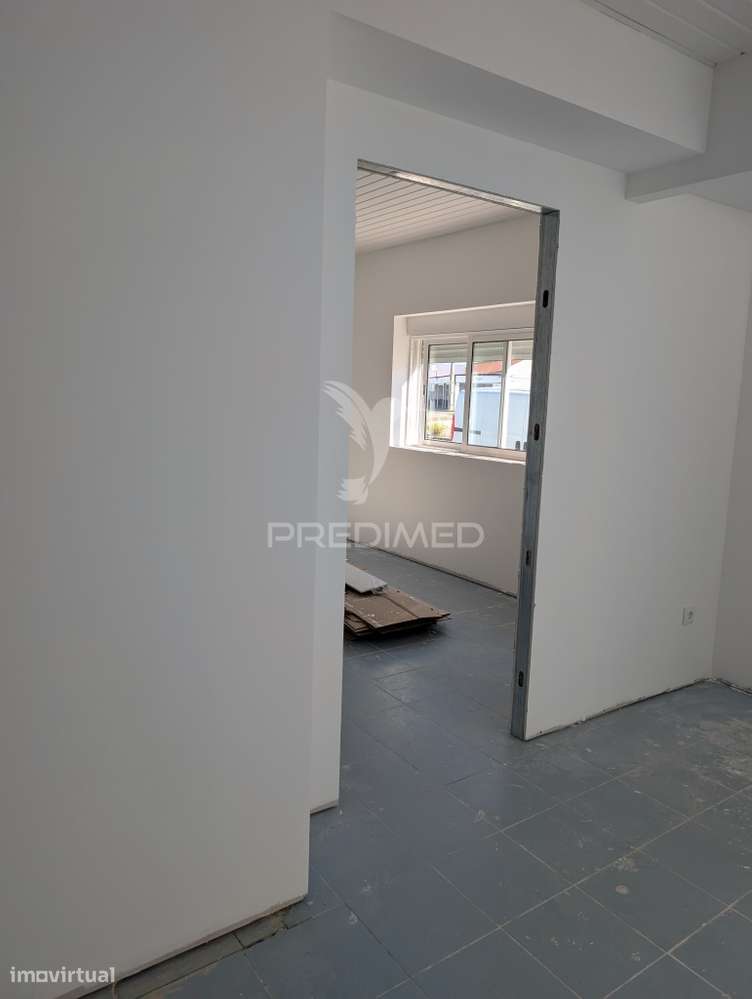 Moradia T2 recuperada - Grande imagem: 5/10