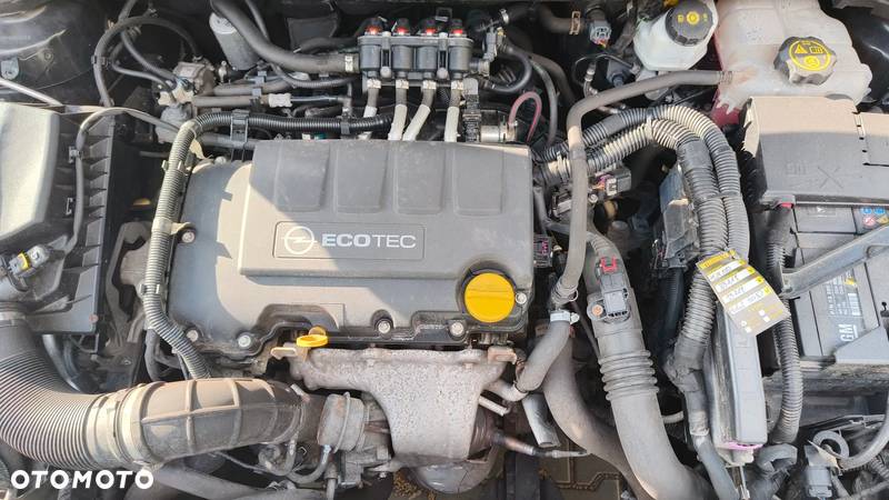 Opel Astra IV 1.4 T EU6 - 14