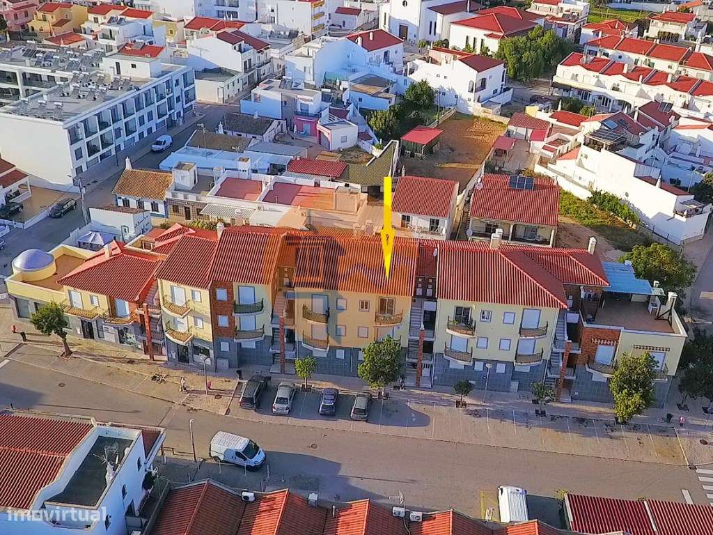 Apartamento T2 Moderno com Vista Mar - Praia da Alagoa, Altura - Grande imagem: 4/43